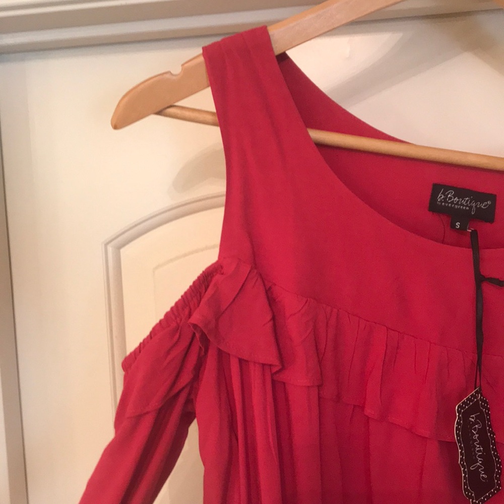Cold Shoulder Blouse - Picture 3 of 3